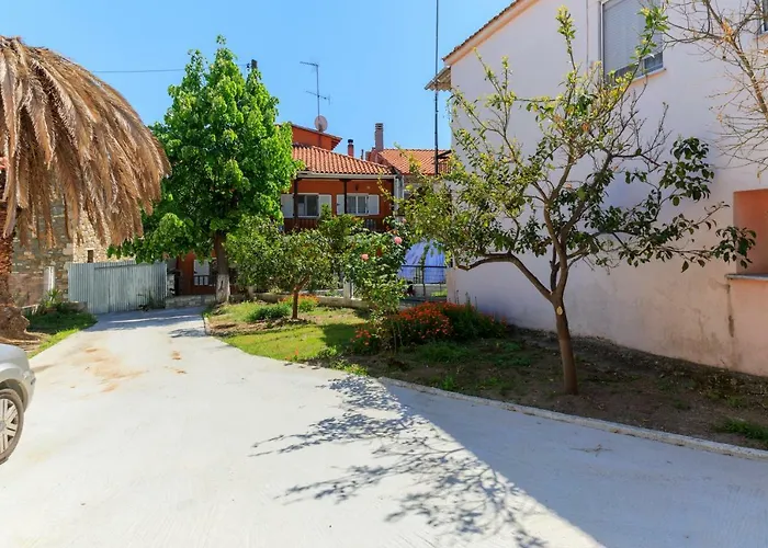 Ippotamos House