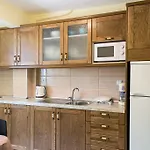 Ippotamos House *