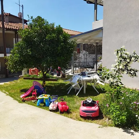 Ippotamos House Апартаменты *