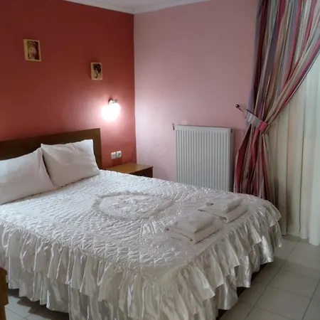 Apartament Ippotamos House *